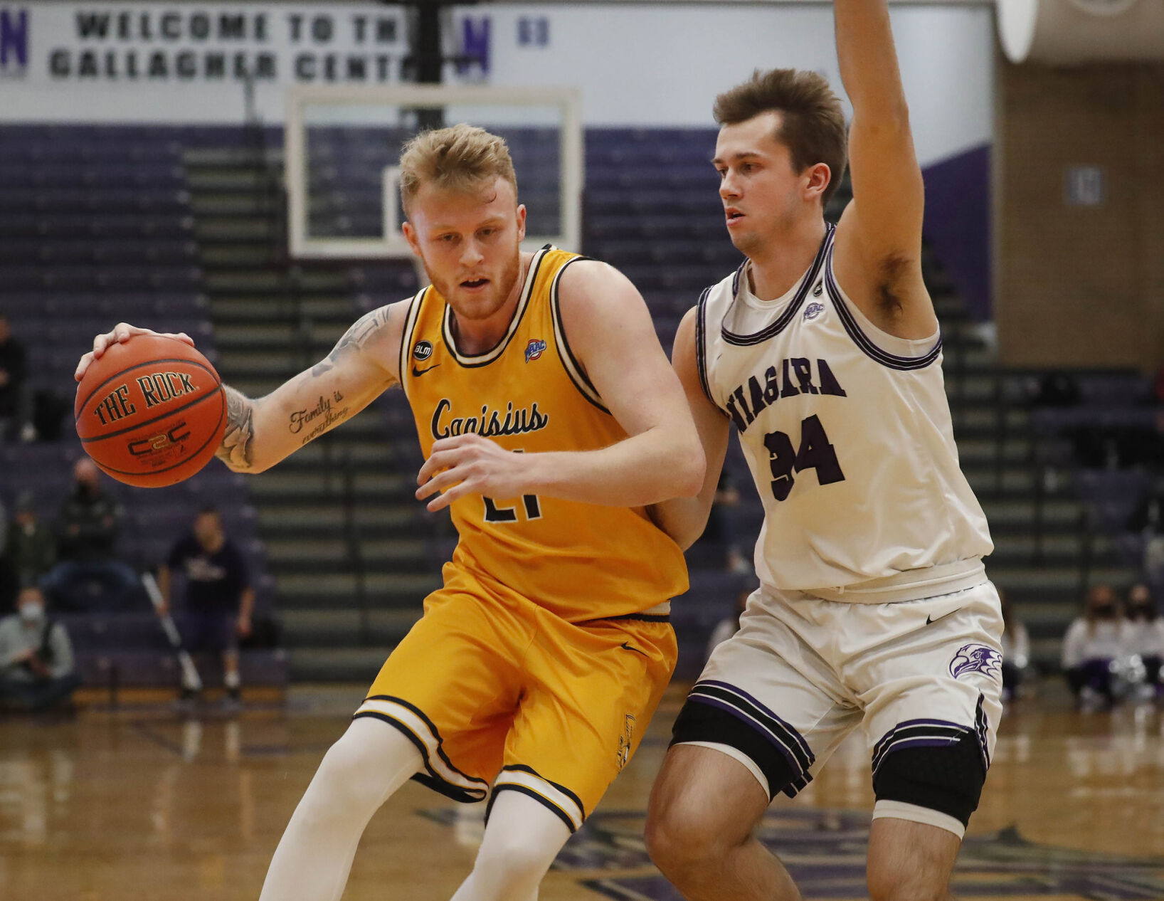Battle of the Bridge, Canisius at Niagara men's hoops